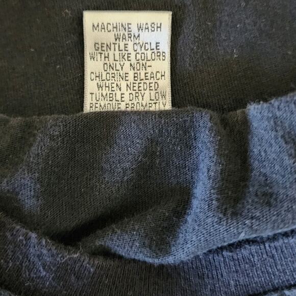 VTG Geoffrey Been Black Short Sleeve t shirt with Clam Shell Design W Size Small - Picture 9 of 9